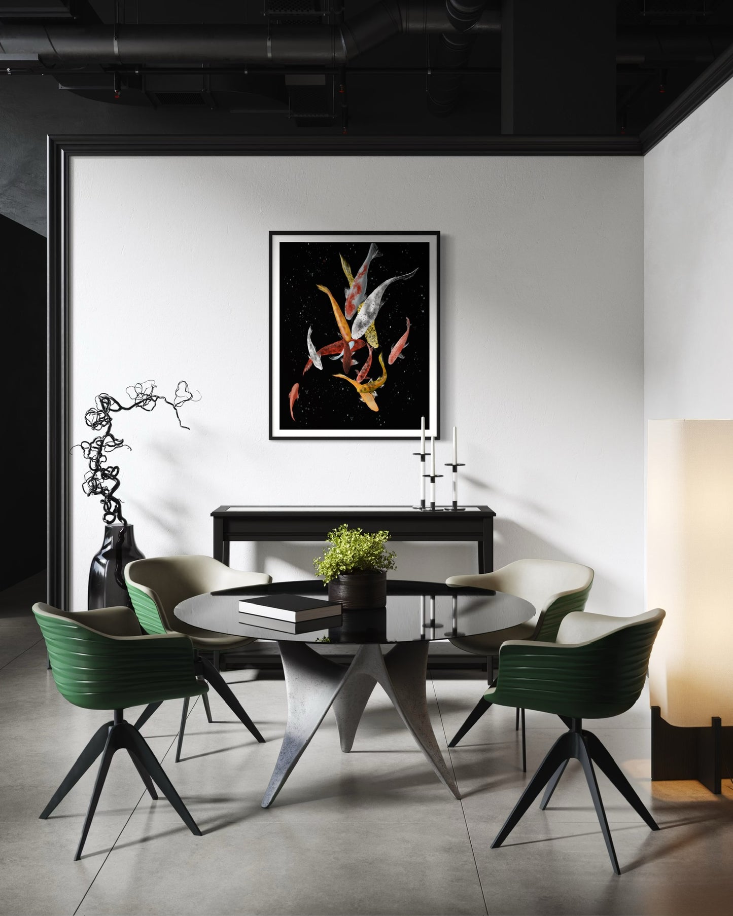 Obra de arte colgada en comedor moderno con sillas verdes y mesa redonda.